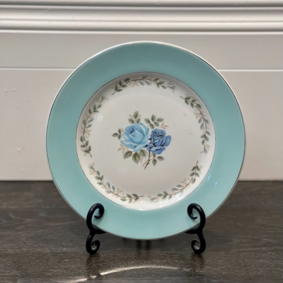 Barratt’s Delphatic White (BTT3) Dinner Plate - Picture 2 of 5